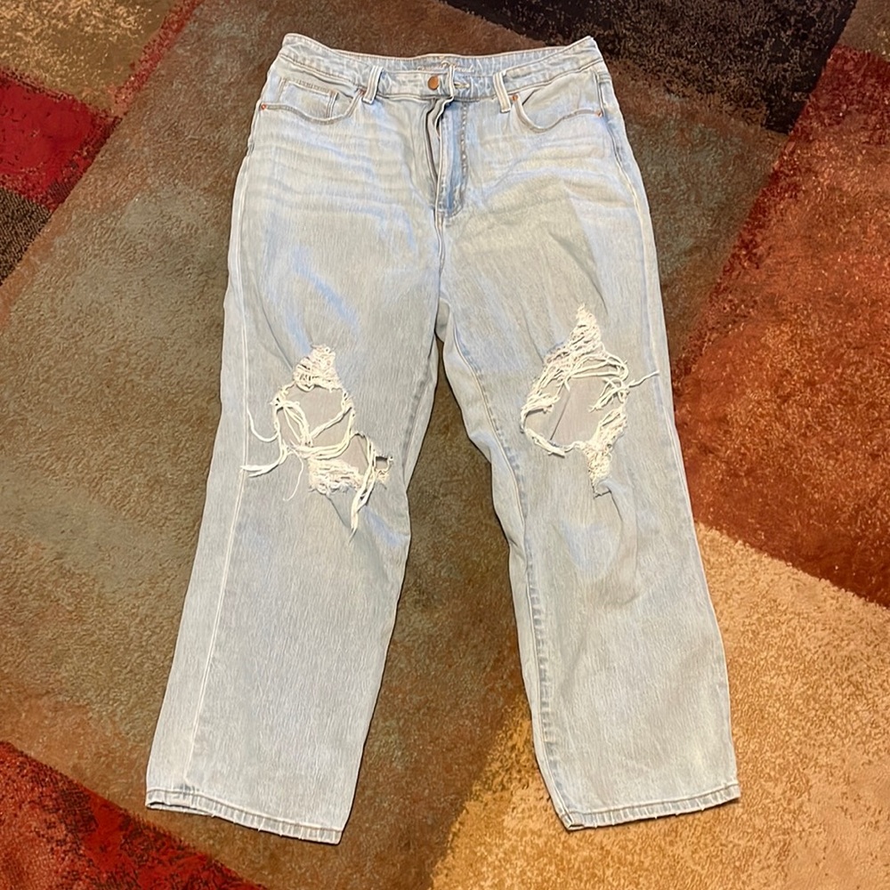 Super High Rise Ripped Jeans